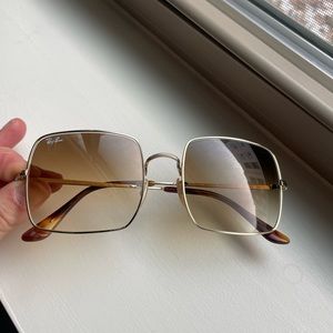 Ray Ban Square 1971 sunglasses. Gold frame, Clear Gradient Brown. Like new.